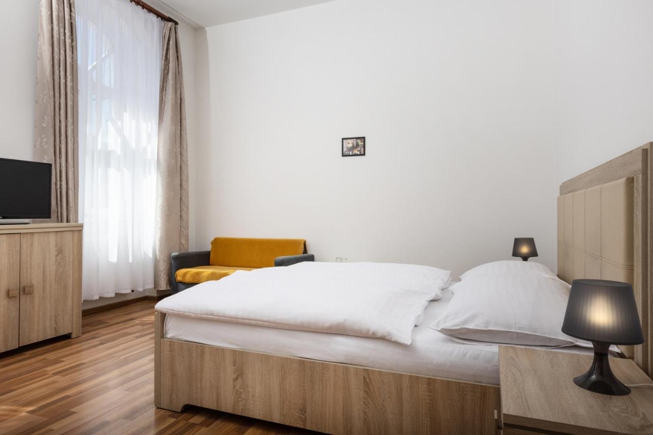 Villa Dino มาเรียอานซเกลาซนี ภายนอก รูปภาพ